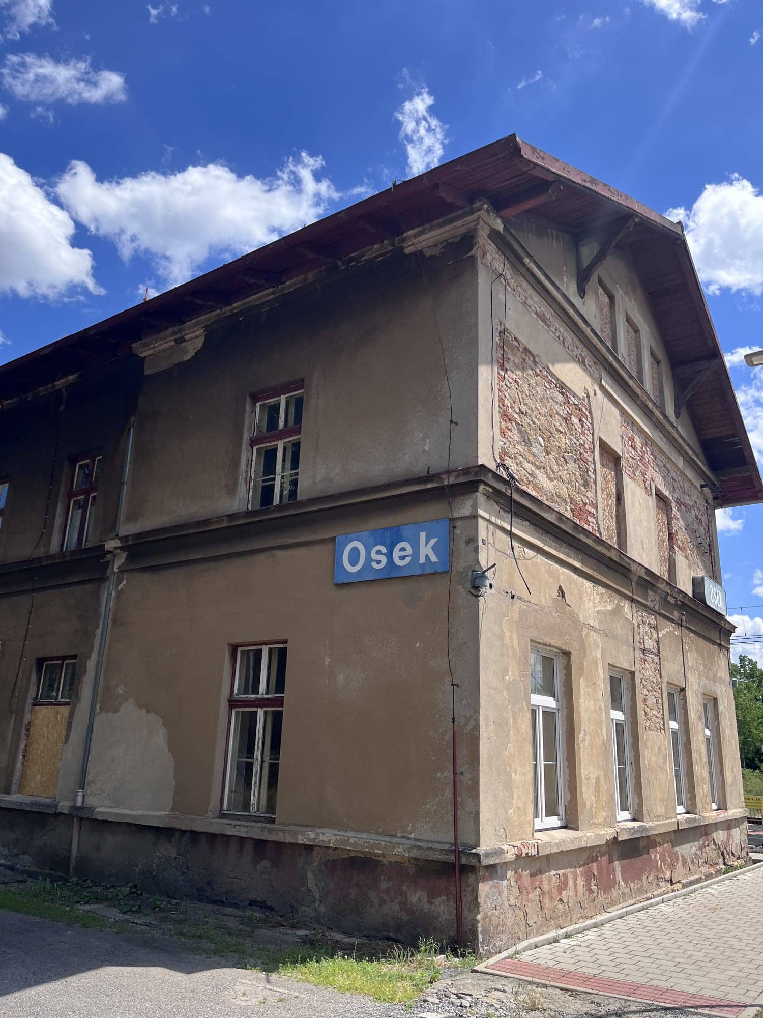 Železničná stanica Osek